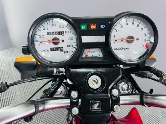 HONDA-CBX 200 STRADA-2000