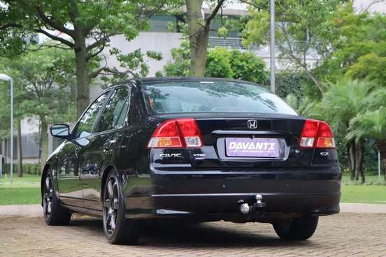 HONDA-CIVIC-2005