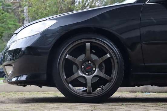 HONDA-CIVIC-2005