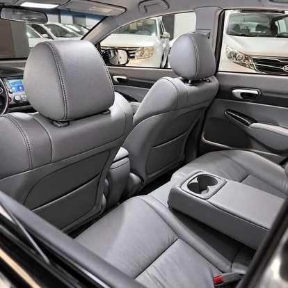 HONDA-CIVIC-2010