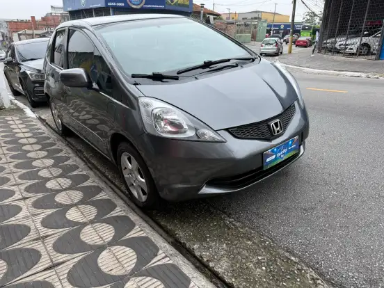 HONDA-FIT-2009