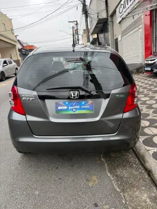 HONDA-FIT-2009