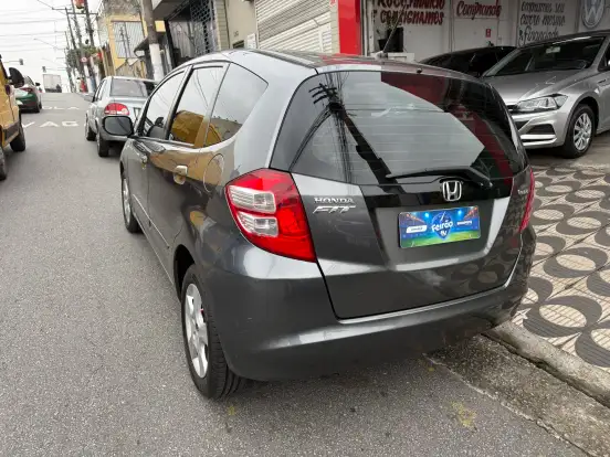 HONDA-FIT-2009