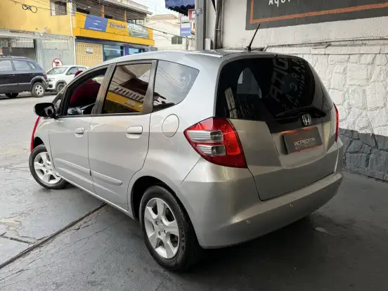 HONDA-FIT-2009