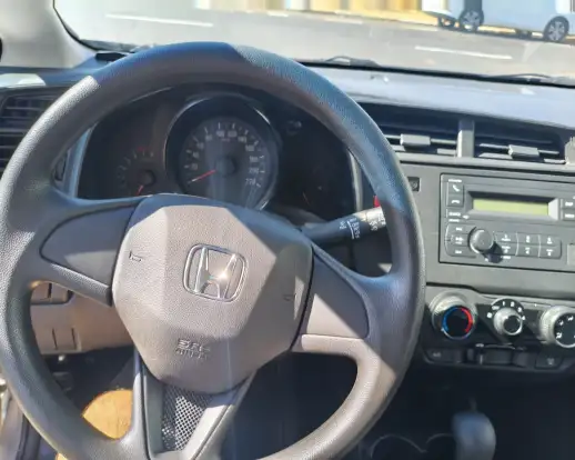 HONDA-FIT-2016