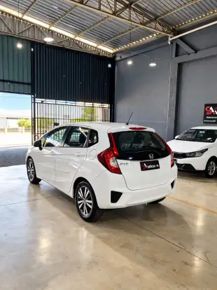 HONDA-FIT-2016