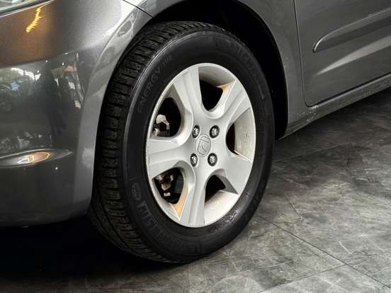HONDA-FIT-2011