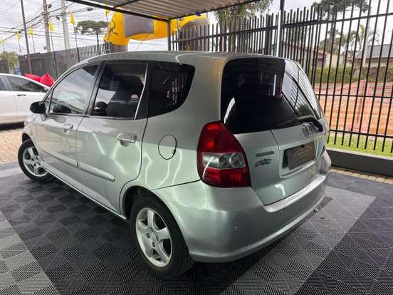 HONDA-FIT-2004