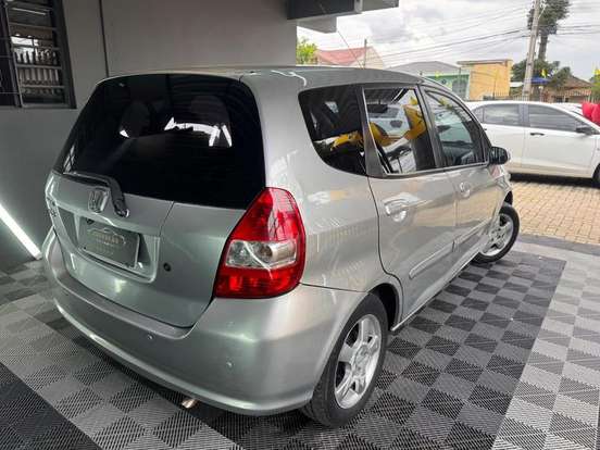HONDA-FIT-2004