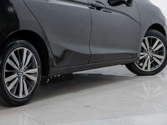 HONDA-FIT-2016