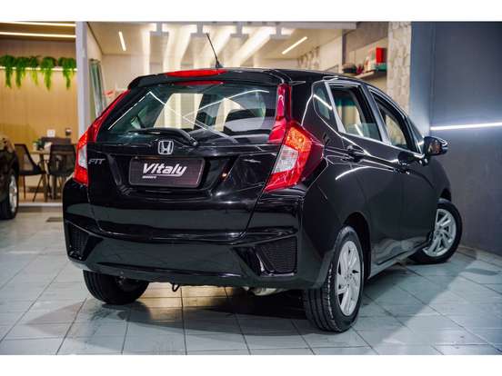 HONDA-FIT-2017