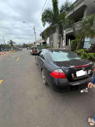HONDA-ACCORD-2006