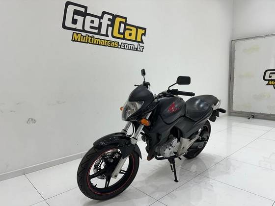 HONDA CB 300R 