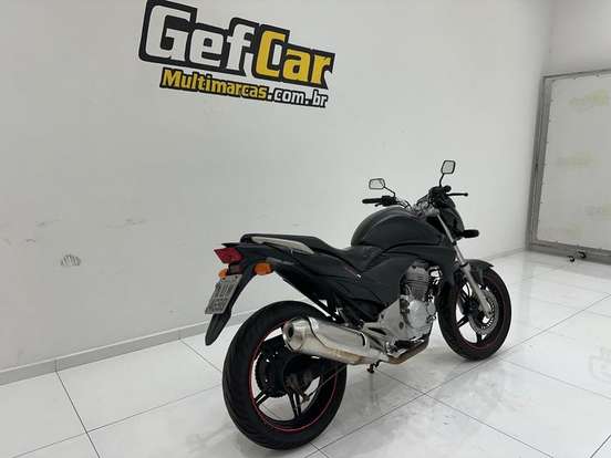HONDA-CB 300R-2011