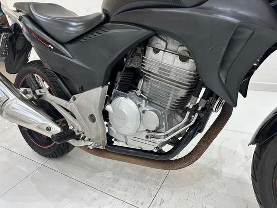 HONDA-CB 300R HONDA-CB 300R-2011