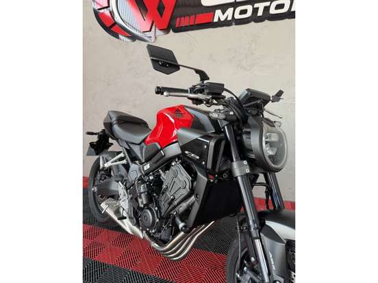 HONDA-CB 650R E-CLUTCH-2026