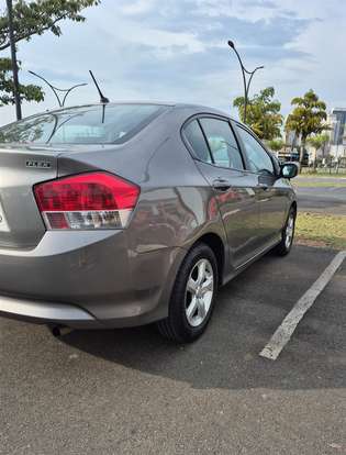 HONDA-CITY-2011