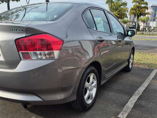 HONDA-CITY-1.5 DX 16V FLEX 4P MANUAL HONDA-CITY-2011