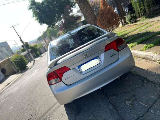 HONDA-CIVIC-1.8 LXS 16V FLEX 4P MANUAL HONDA-CIVIC-2009