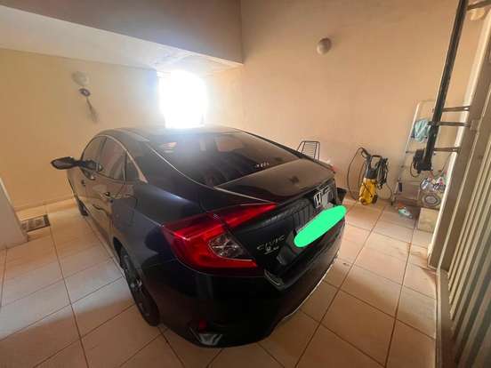 HONDA-CIVIC-2021