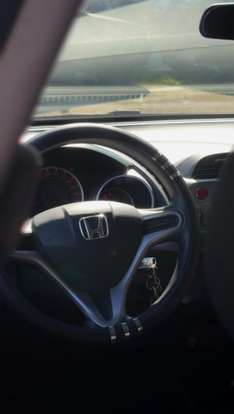 HONDA-FIT-2009