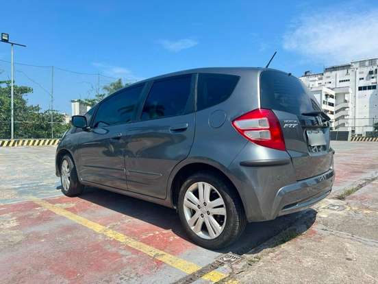 HONDA-FIT-2013