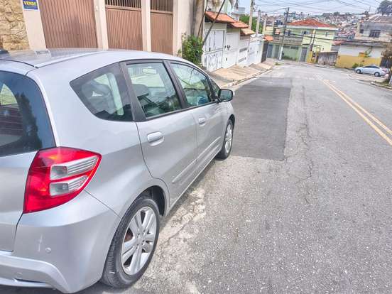 HONDA-FIT-2012