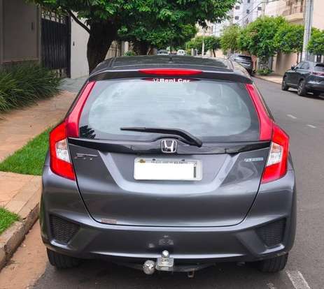 HONDA-FIT-2015