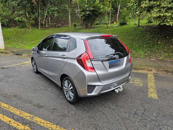 HONDA-FIT-2014