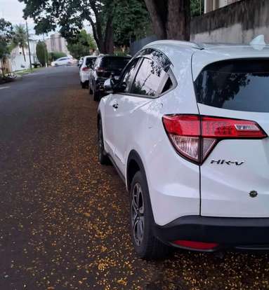 HONDA-HR-V-1.8 16V FLEX LX 4P AUTOMÁTICO HONDA-HR-V-2017