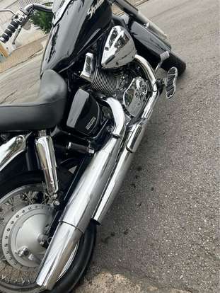 HONDA-SHADOW 750-2006