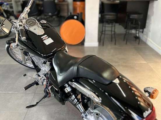 HONDA-SHADOW 750 HONDA-SHADOW 750-2011