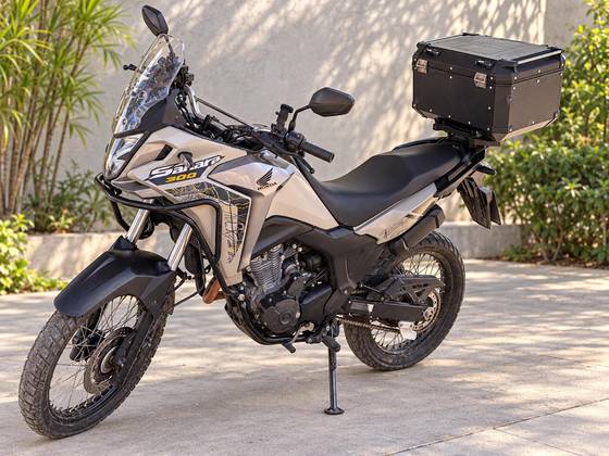HONDA XRE 300 SAHARA ADVENTURE 