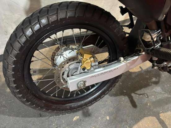 HONDA-XRE 300-2015