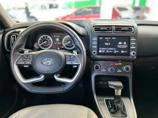 HYUNDAI-CRETA-2024