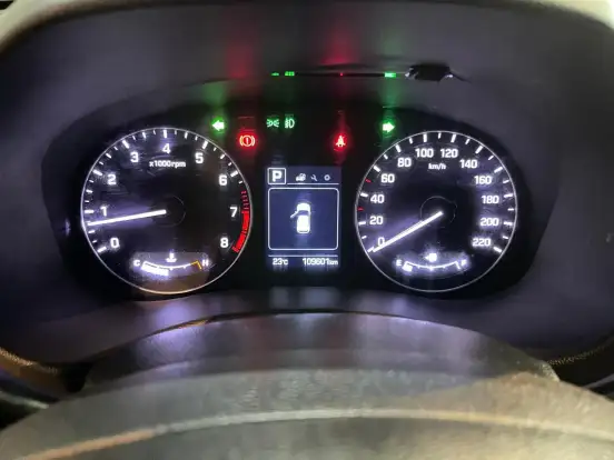 HYUNDAI-CRETA-2.0 16V FLEX PRESTIGE AUTOMÁTICO HYUNDAI-CRETA-2017
