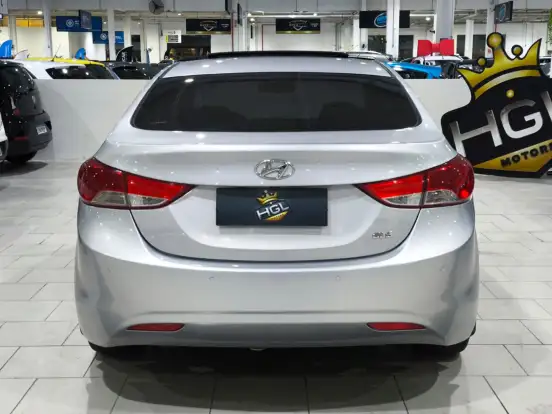 HYUNDAI-ELANTRA-2011
