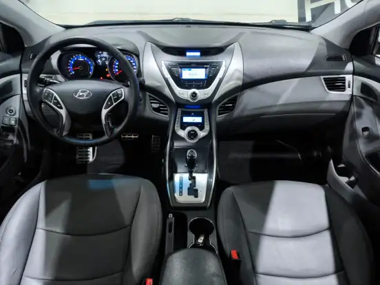 HYUNDAI-ELANTRA-2011