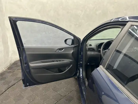 HYUNDAI-HB20-2023