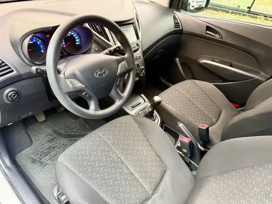 HYUNDAI-HB20-1.0 COMFORT 12V FLEX 4P MANUAL HYUNDAI-HB20-2018