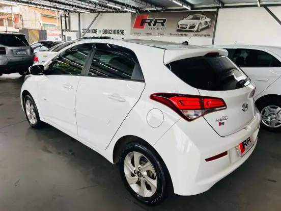 HYUNDAI-HB20-2016