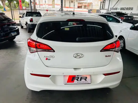 HYUNDAI-HB20-2016