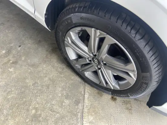 HYUNDAI-HB20-1.0 TGDI FLEX COMFORT PLUS AUTOMÁTICO HYUNDAI-HB20-2025