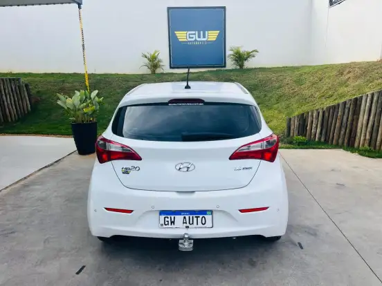 HYUNDAI-HB20-1.6 PREMIUM 16V FLEX 4P MANUAL HYUNDAI-HB20-2014