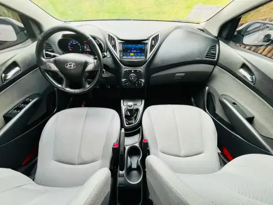 HYUNDAI-HB20-1.6 PREMIUM 16V FLEX 4P MANUAL HYUNDAI-HB20-2014