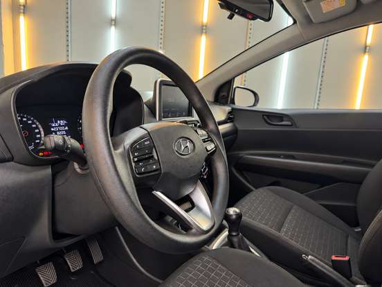HYUNDAI-HB20-2025