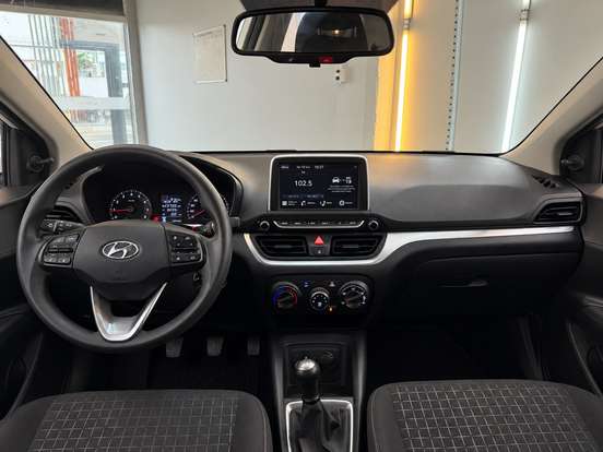 HYUNDAI-HB20-2025