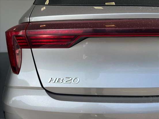 HYUNDAI-HB20-2024