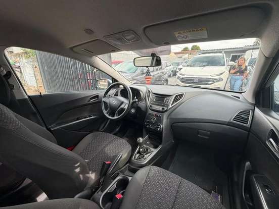 HYUNDAI-HB20-1.0 COMFORT 12V FLEX 4P MANUAL HYUNDAI-HB20-2015