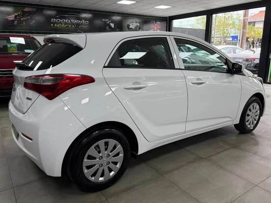 HYUNDAI-HB20-1.0 COMFORT 12V FLEX 4P MANUAL HYUNDAI-HB20-2014